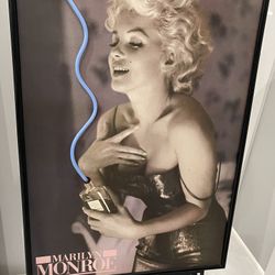 Marilyn Monroe Large Picture. Pick Up In Jupiter .