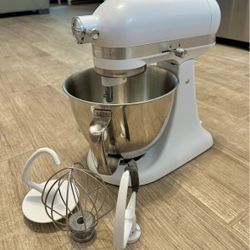 KitchenAid Artisan Mini 3.5qt Stand Mixer