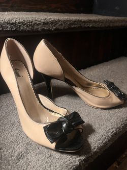 Size 8 (fit like 7.5) Peep Toe Heels