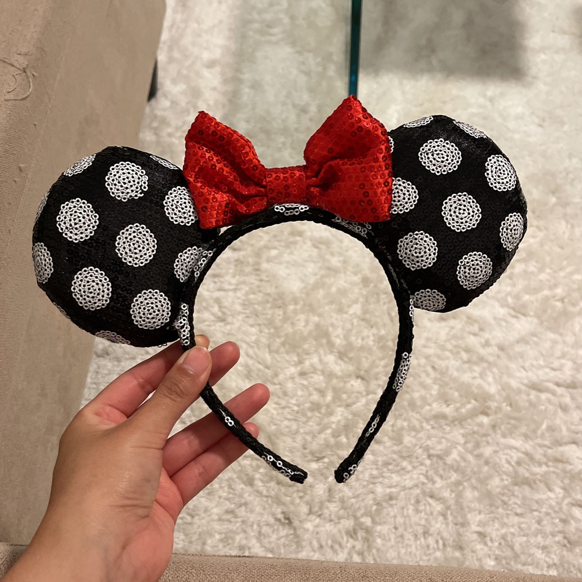 Glittery Minnie Mouse Ears