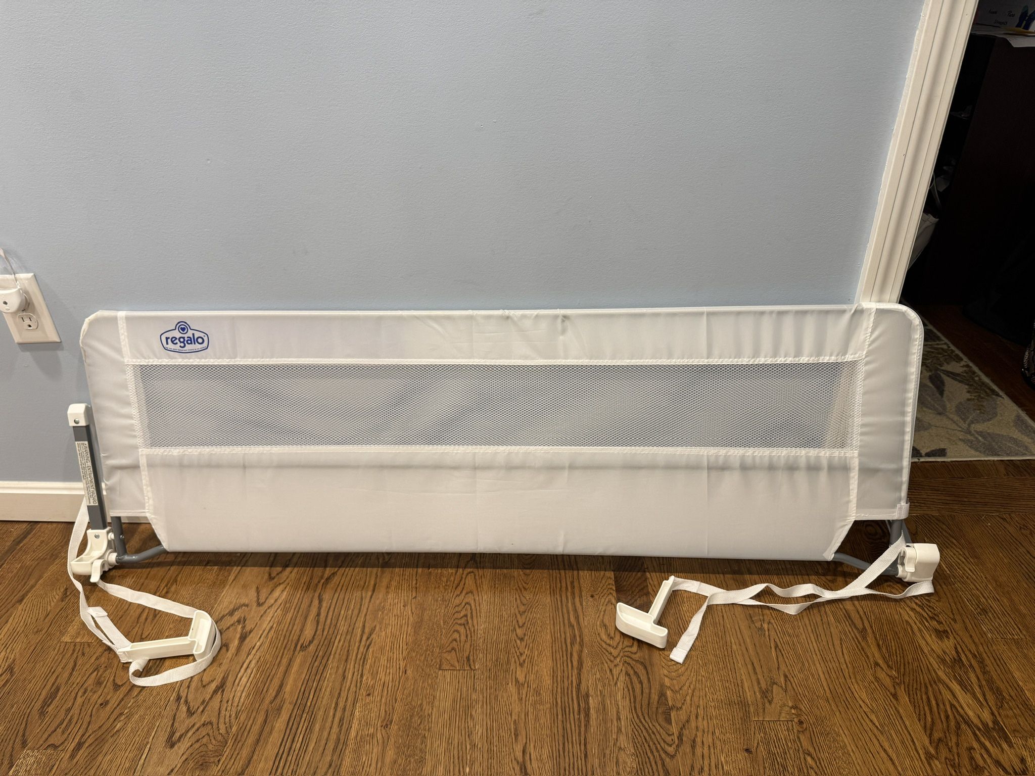Regalo Swing Down 54-Inch Extra Long Bed Rail Guard