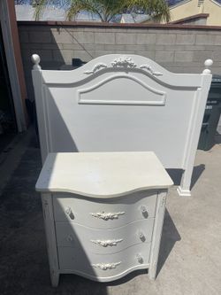 Shabby Chic Queen Headboard And Nightstand