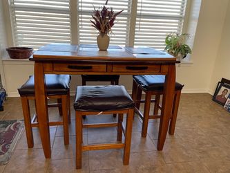 High Dining Room Set