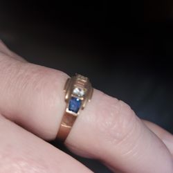 Vintage Gold Ring Diamond And Sapphire.  Missing Middle Gem.