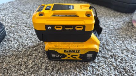 DeWalt 20V XR 5Ah Battery with USB Adapter herramienta batería