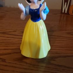 Disney's Snow White Figurine