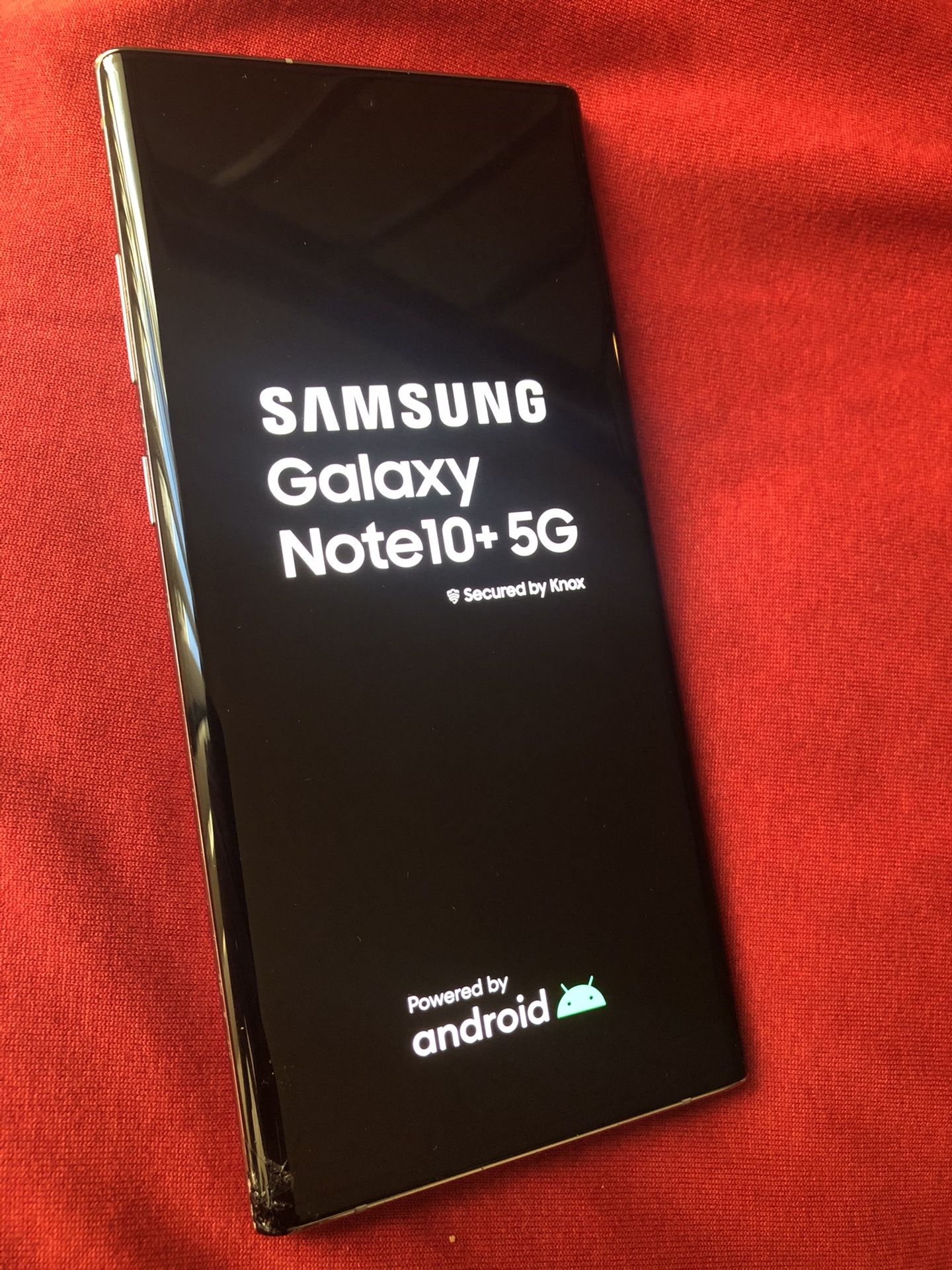 Galaxy note 10 plus 5G 256GB unlocked limpio imei T-Mobile metro pcs cricket para todas y está quebrado de enfrente como se mira en las fotos trabaj