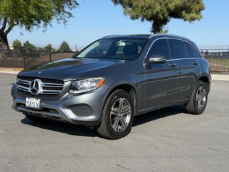 2016 Mercedes-Benz GLC 300 Sport Utility 4D