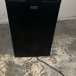 Mini Fridge 