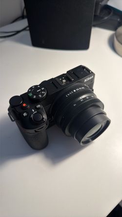 Nikon z30 mirrorless camera