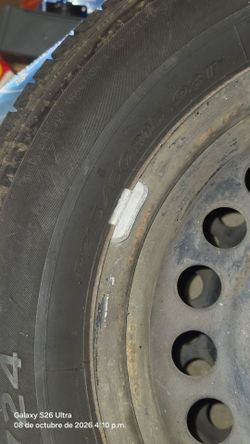 Juego de 4 Llantas P215/60R15 Hankook con Rines de Acero - $300