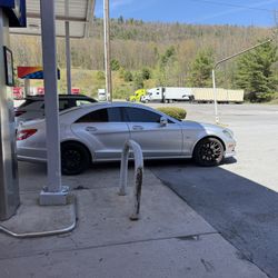 Mercedes Benz CLS 550 V8