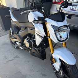 2020 Kawasaki Z125 Pro