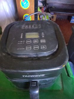 NuWave Air fryer...Reg.$79...asking for $10 O.B.O.