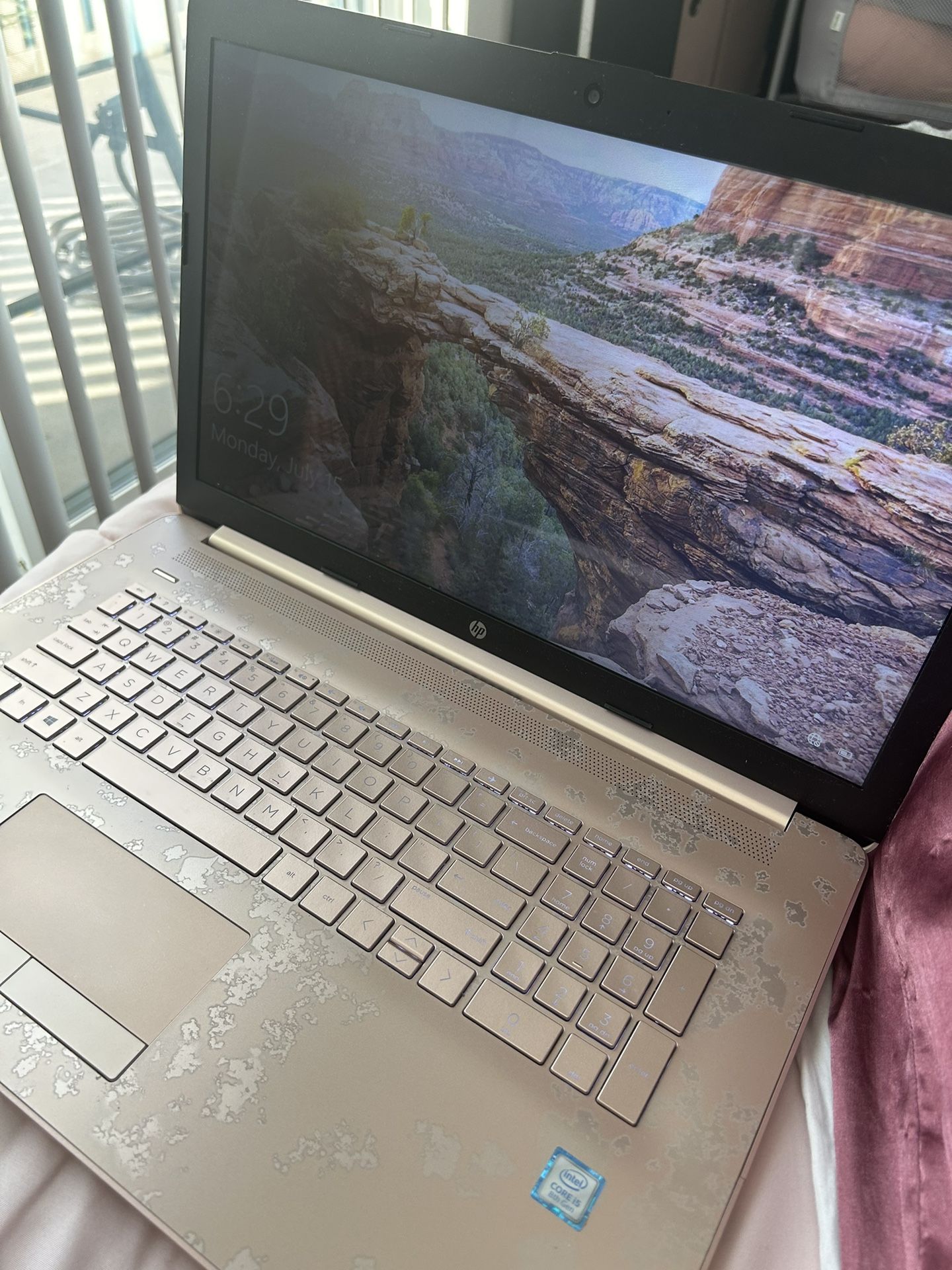 RoseGold HP 17.3 Touchscreen 8th generation