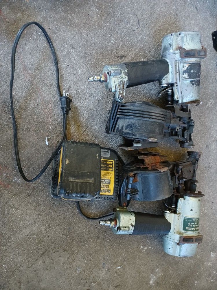2 Nail Guns And Dewalt Slid On Battery And Charger