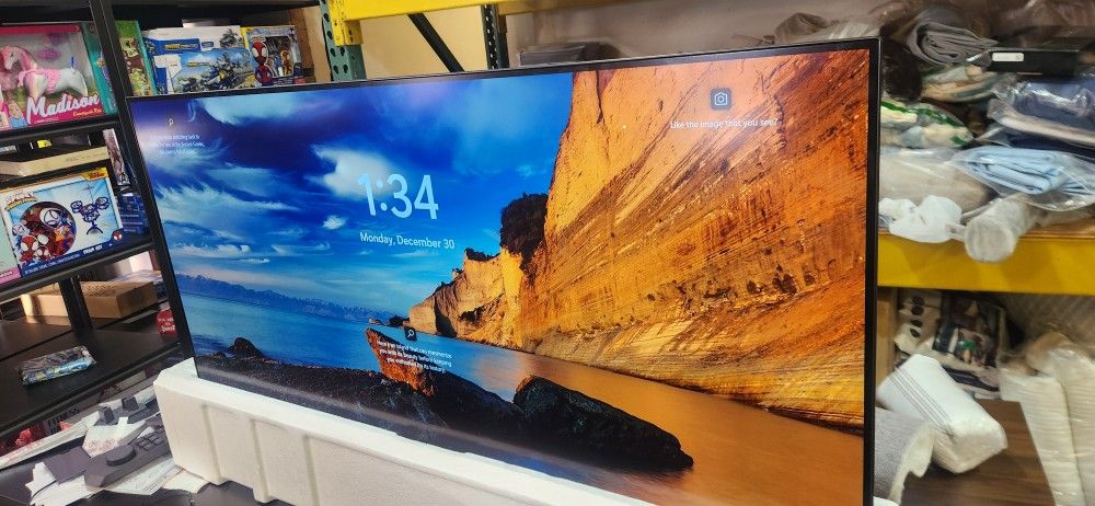 48'' UltraGear™ UHD OLED Monitor with Anti-Glare Low Reflection 0.1ms R/T 120Hz and G-SYNC® Compatible