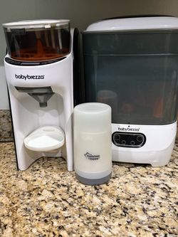 Baby Brezza formula dispenser and bottle sterilizer/dryer
