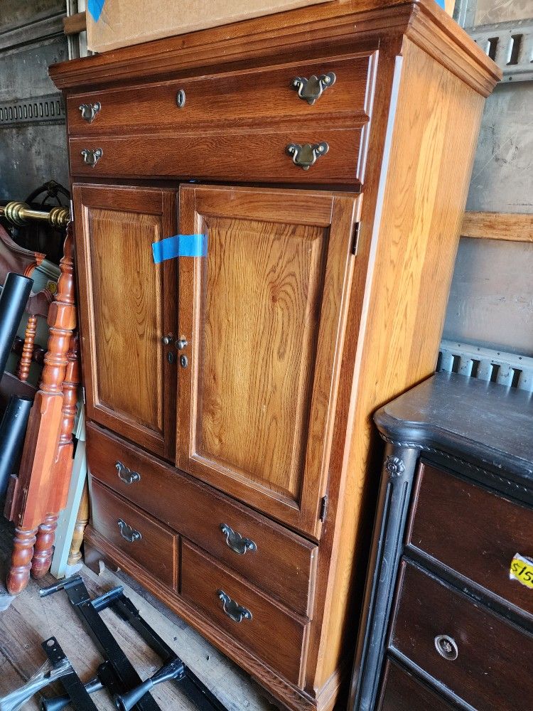 3 Drawer Armoire