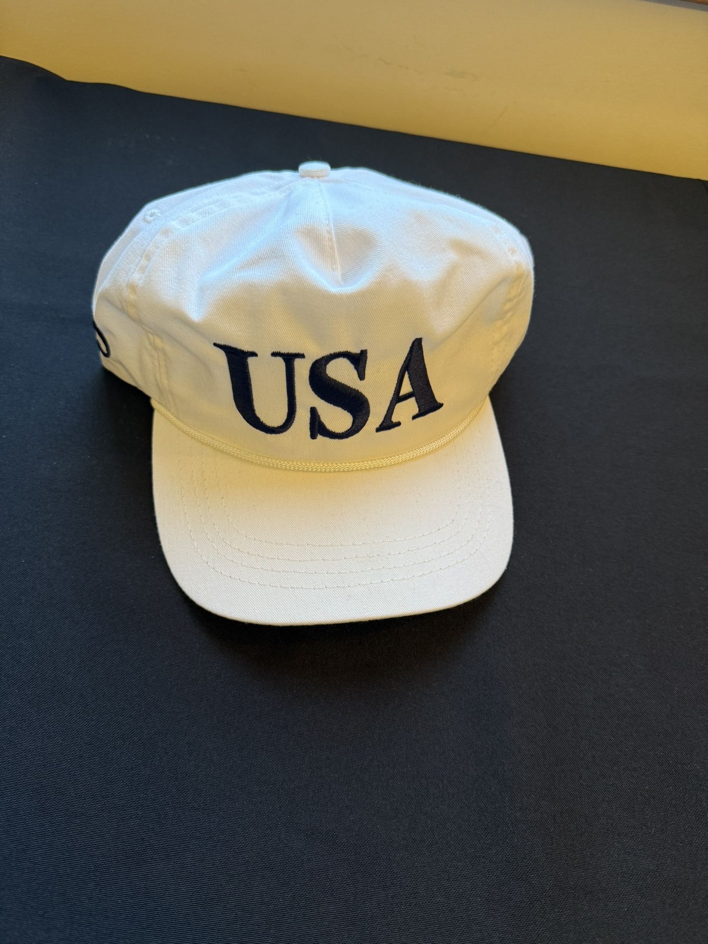 Trump hat