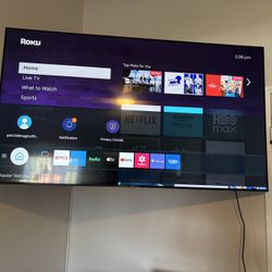 65” Smart Samsung TV  In Great Conditions!