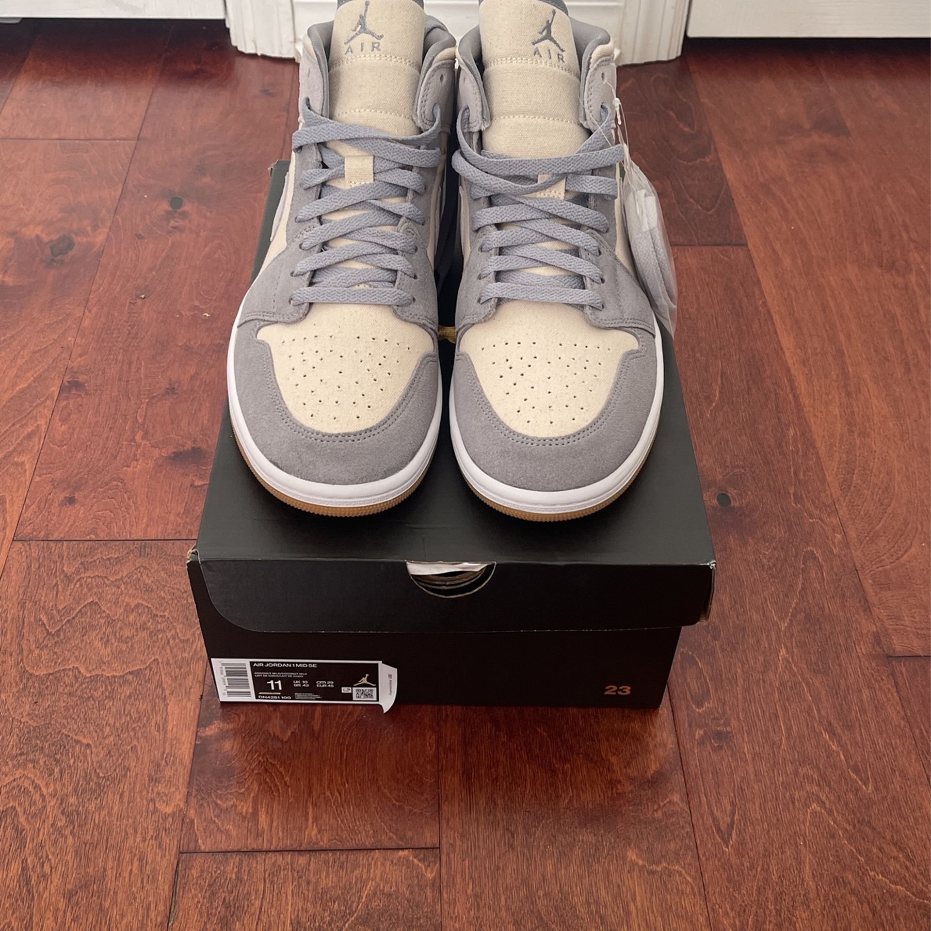 Air Jordan 1 Mid SE Coconut Milk Brand New Size 11