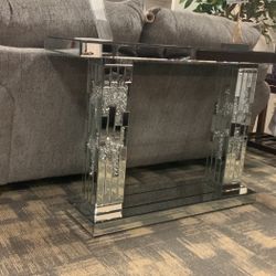 Beautiful Mirror Sofá Table