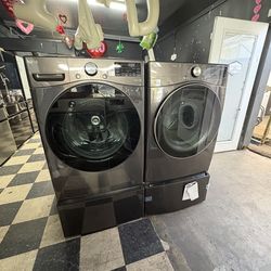 April Blowout Sale 🚨 LG Front Load Washer/Dryer with pedestals