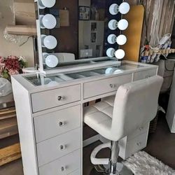 Make Up Vanity