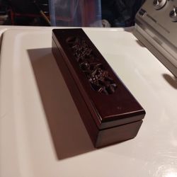 Un Set De Sustencilios Chino 