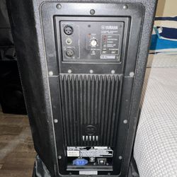 Yamaha DSR112 Full Range 2-Way Speakers Pair