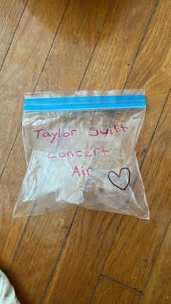 Taylor Swift Concert air!🎤🎶