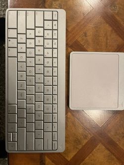 Vizio Smart TV Keyboard KBRF6711 & Vizio TPRFGB11 Touchpad