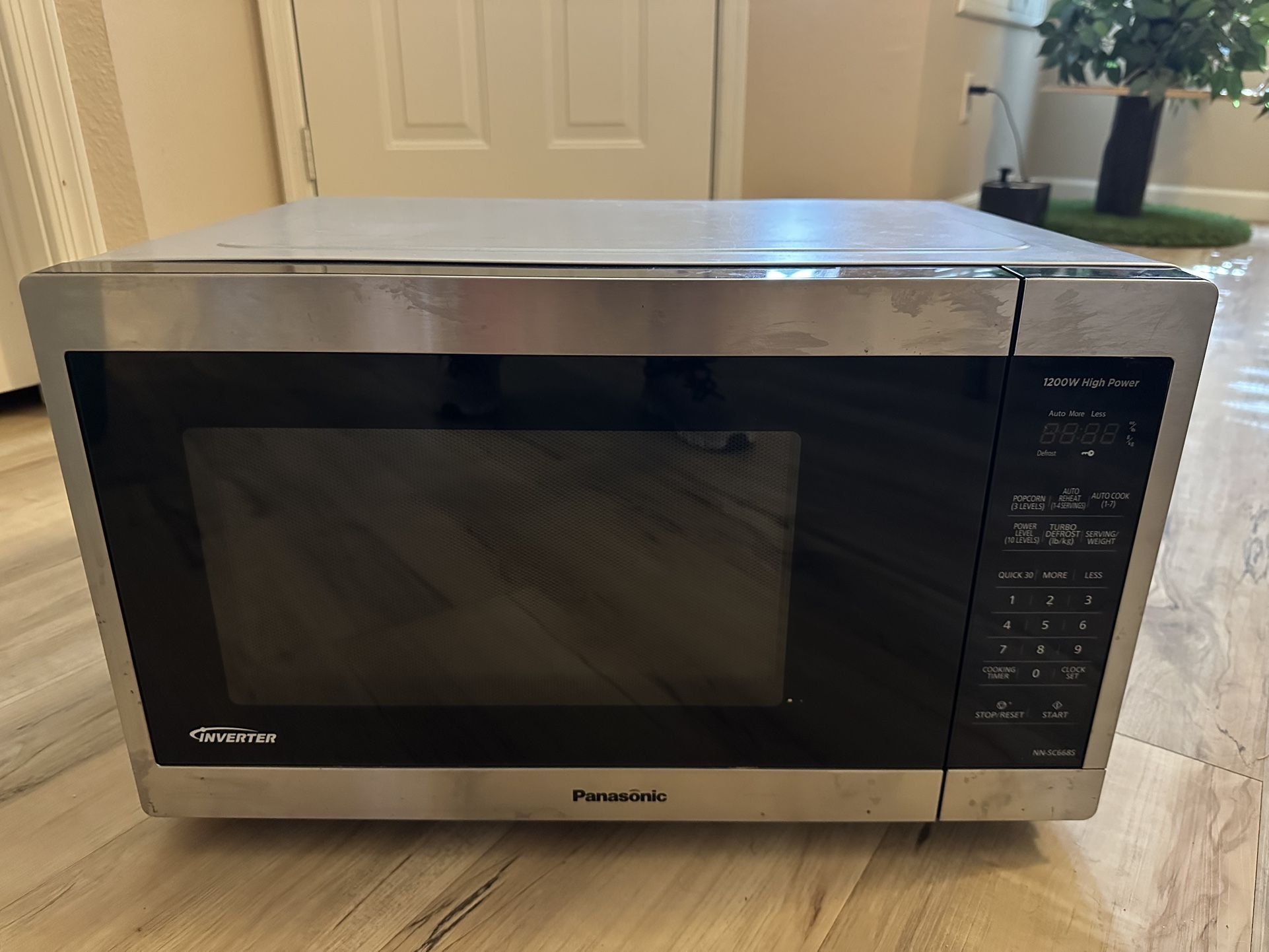 Panasonic 1200 Watt Microwave