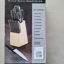 Kitchen Corner Cutlery Block Set - 13 Piece