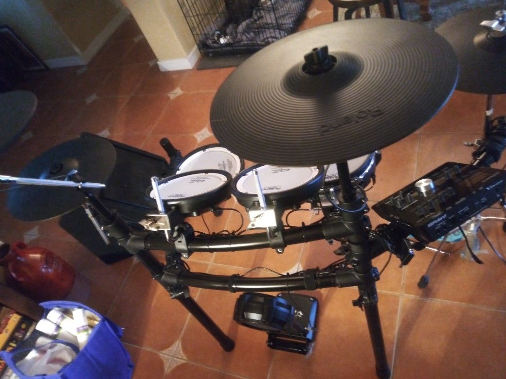 Roland Vdrums and more Like New!!