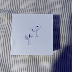New Apple AirPods Pro (2nd Gen) with MagSafe – Noise Cancelling – Sealed & Authentic