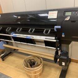 HP Designjet Z6200 Large Format Printer 60” Wide  $10,000 cash only. Pick up in Westbury   Supplies such as paper and ink not included 