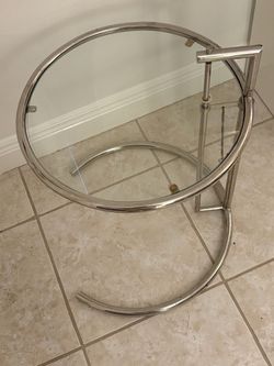 Round side table