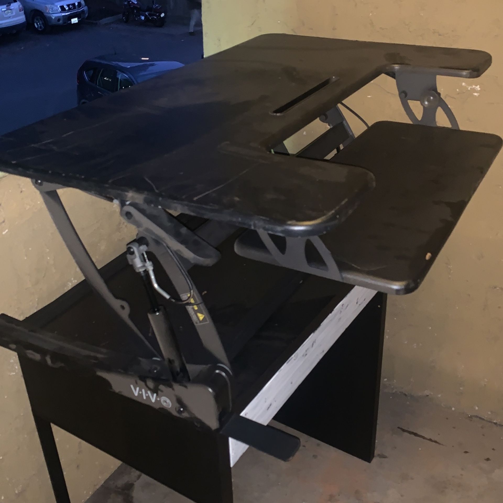42” Adjustable Stand Up Desk Converter