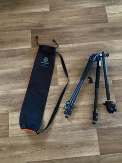 Vanguard Alta Pro263 Tripod W/Case