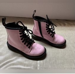 Dr. Martens 1460 8-Eye Patent Boot - in- Pale Pink for Girls