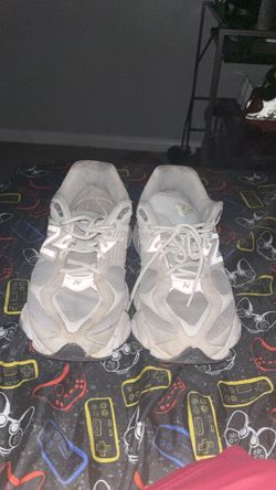 New balance shoes size 11
