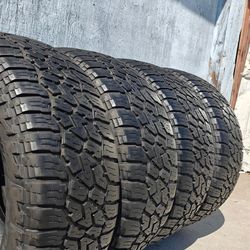 265/60/18" Falken WILDPEAK