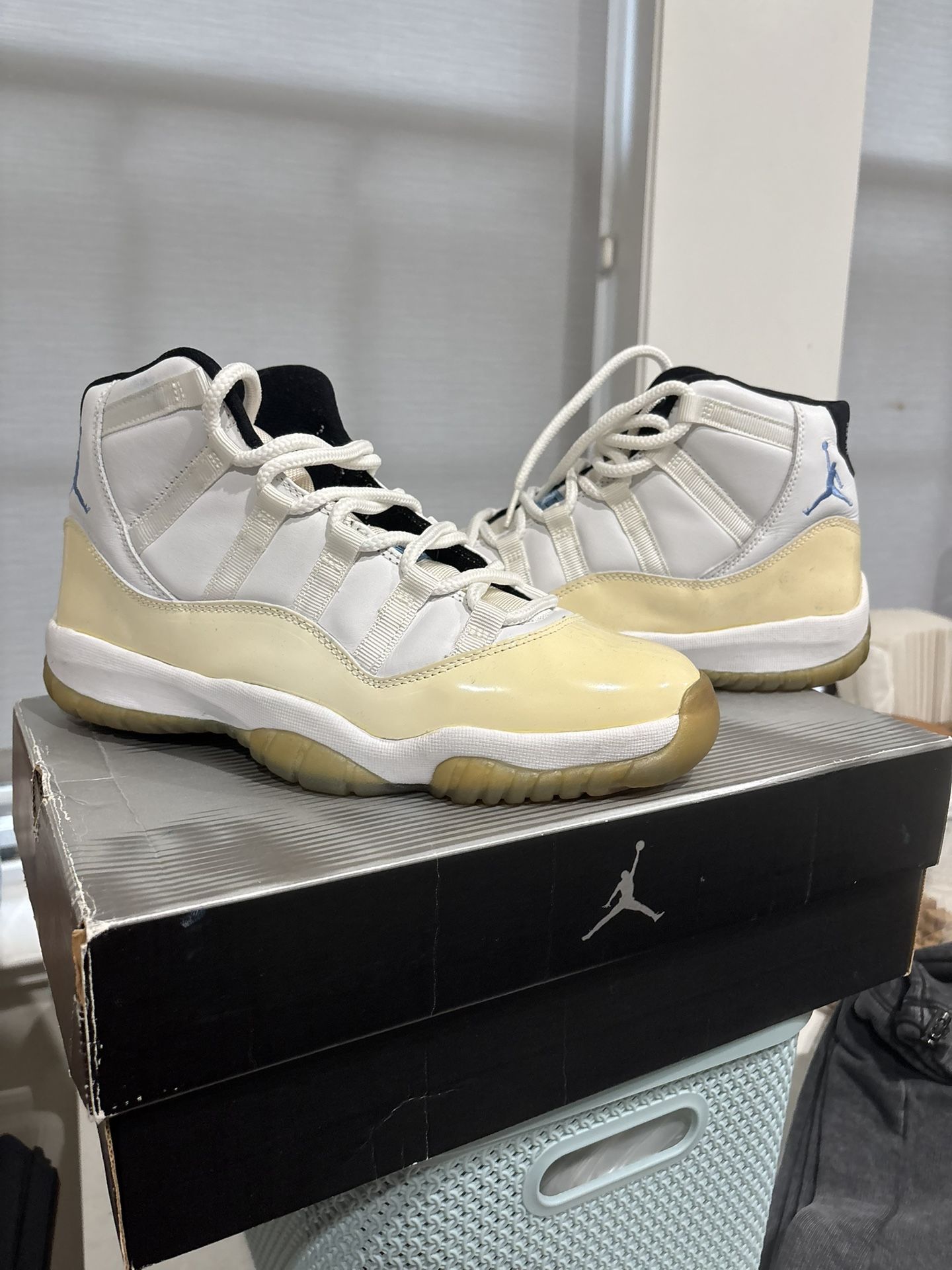 Jordan 11 Columbias