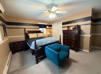 Good Condition Bedroom Set (Cornwall, NY)