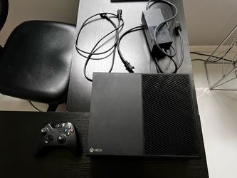 Xbox One with Controller and accessories