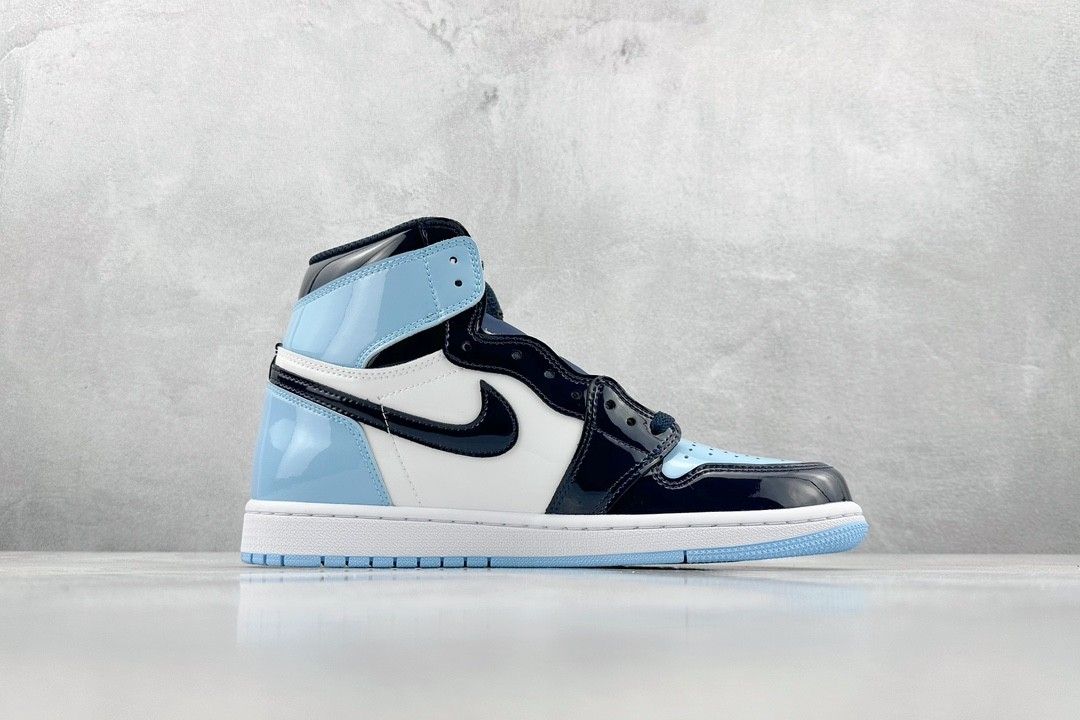 Air Jordan 1 Retro High OG 'Blue Chill'