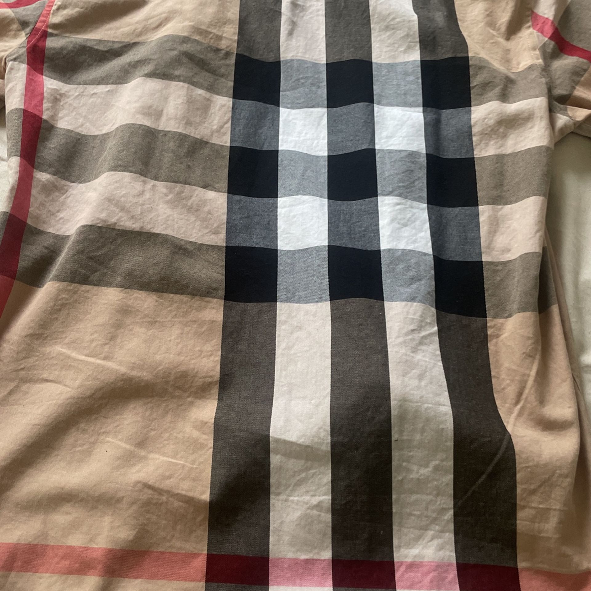 Burberry Botton Up