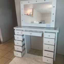 Makeup Vanity Set